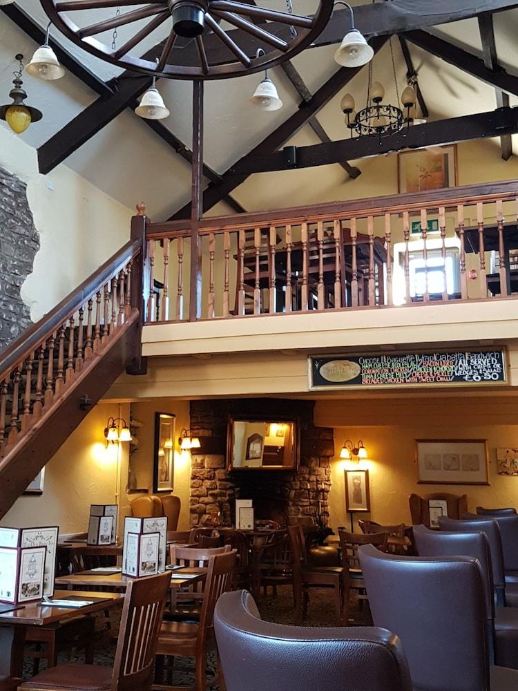 The Old Barn Inn Νιούπορτ Εξωτερικό φωτογραφία